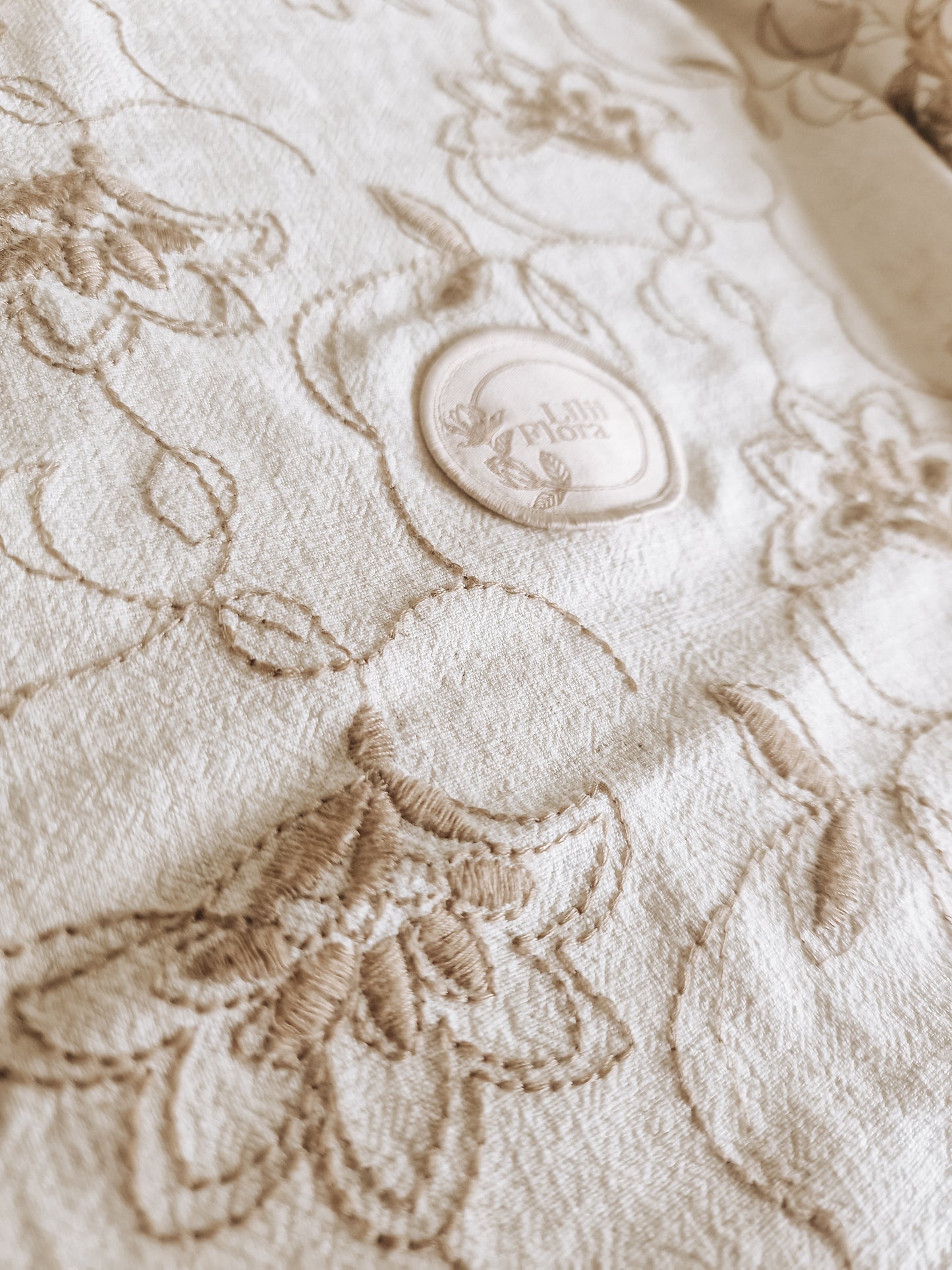 Luxury breastfeeding cloth | Dreamy