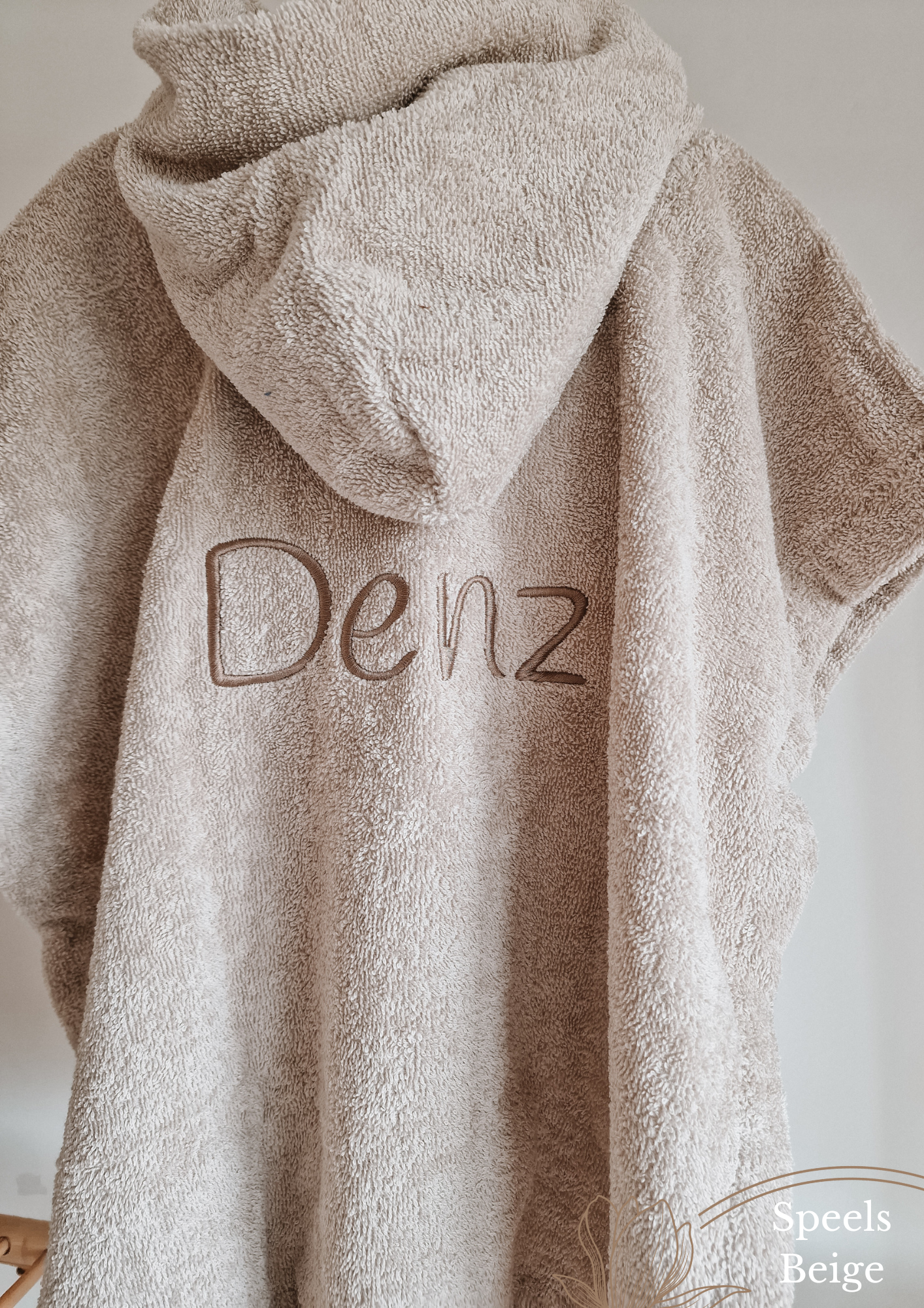 Bath poncho with name | Beige