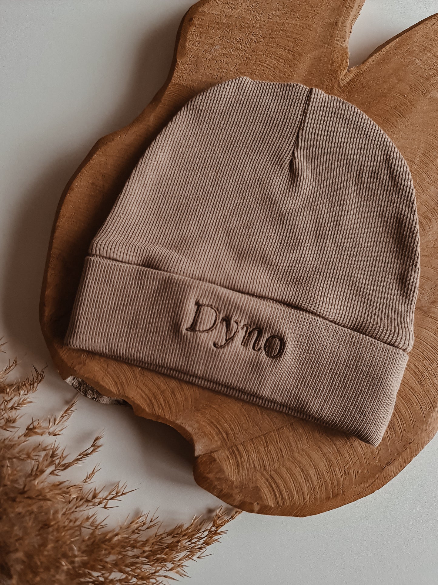 Babymuts met naam| Biologisch| Rib| Taupe