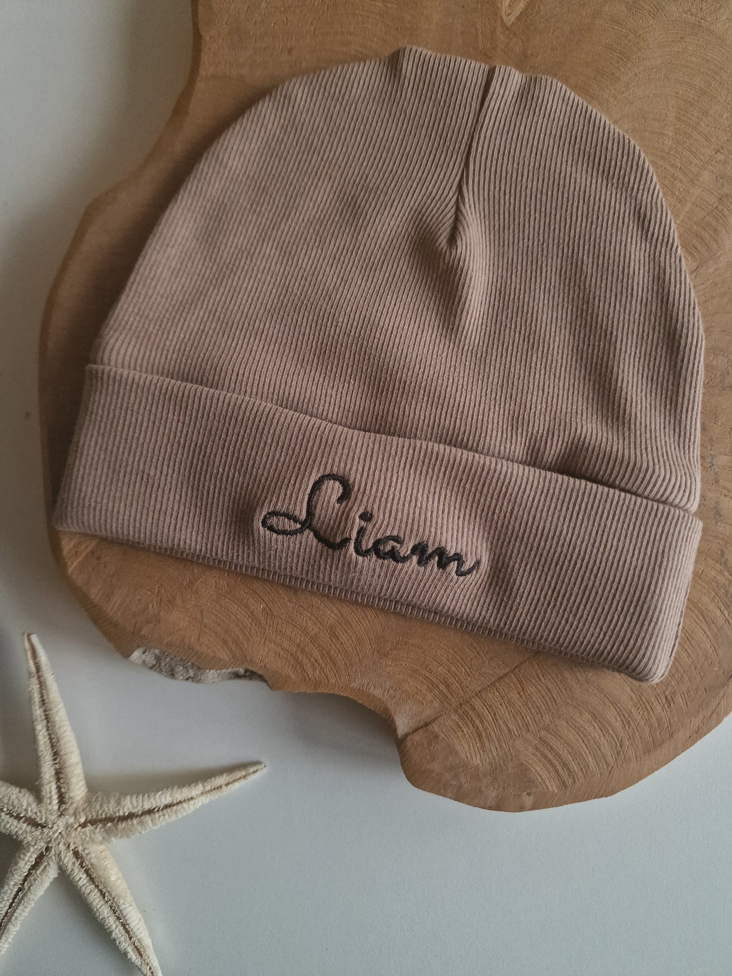 Babymuts met naam| Biologisch| Rib| Taupe