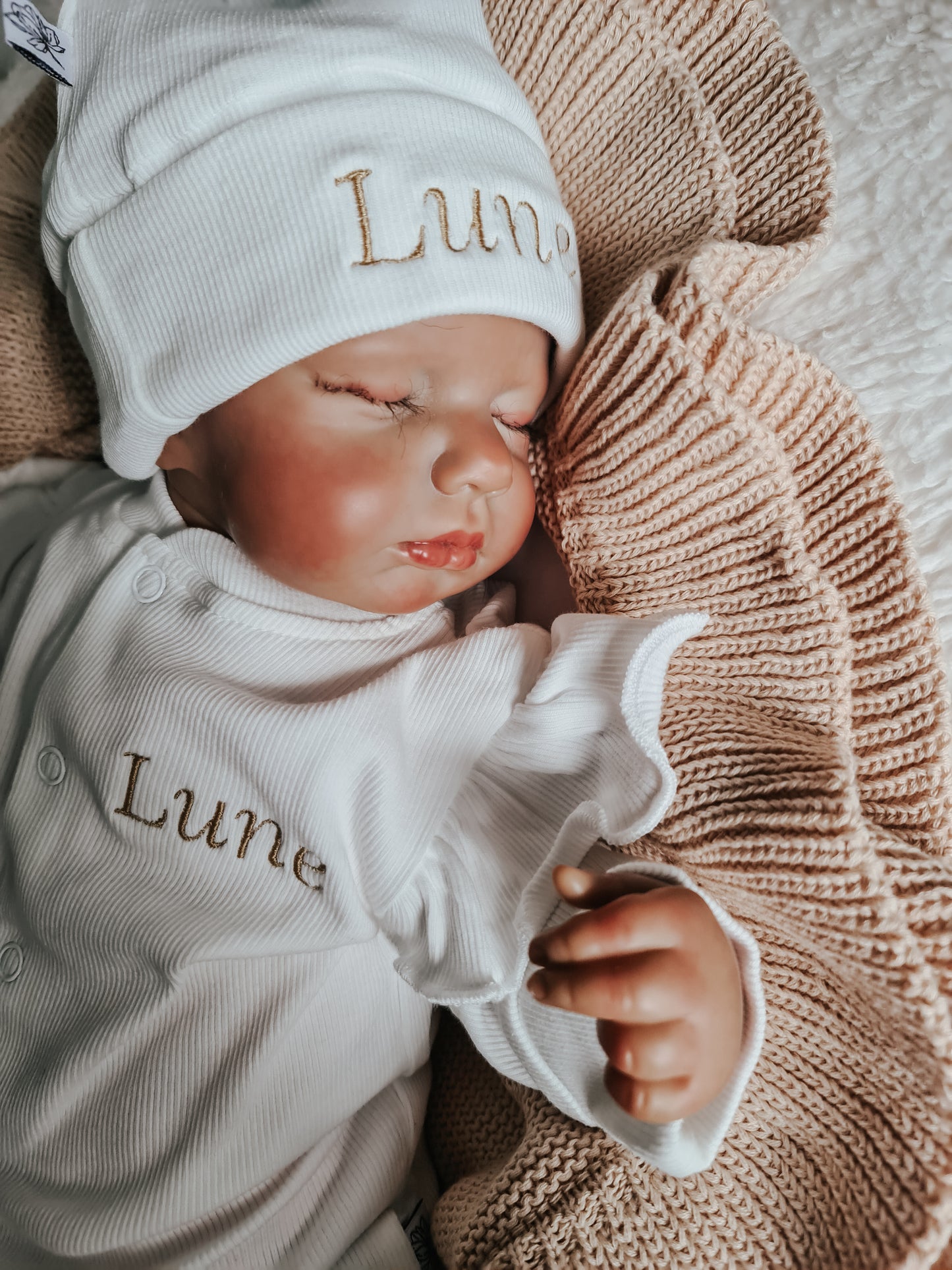 Babymuts met naam| Biologisch| Rib Lotus