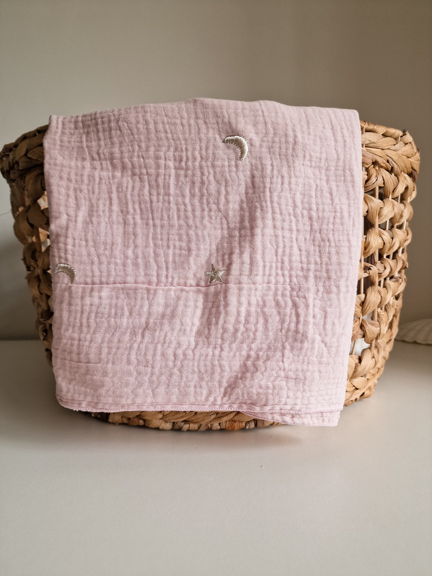 Hydrofiele doek met naam optioneel | Moon and Stars | Pink