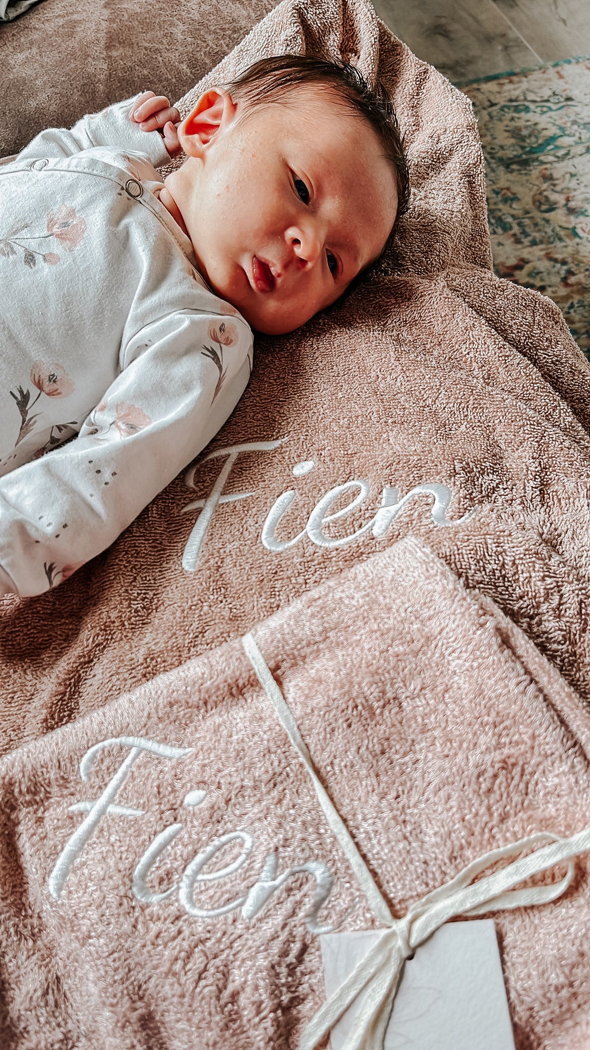 Bath poncho with name | Pink blush