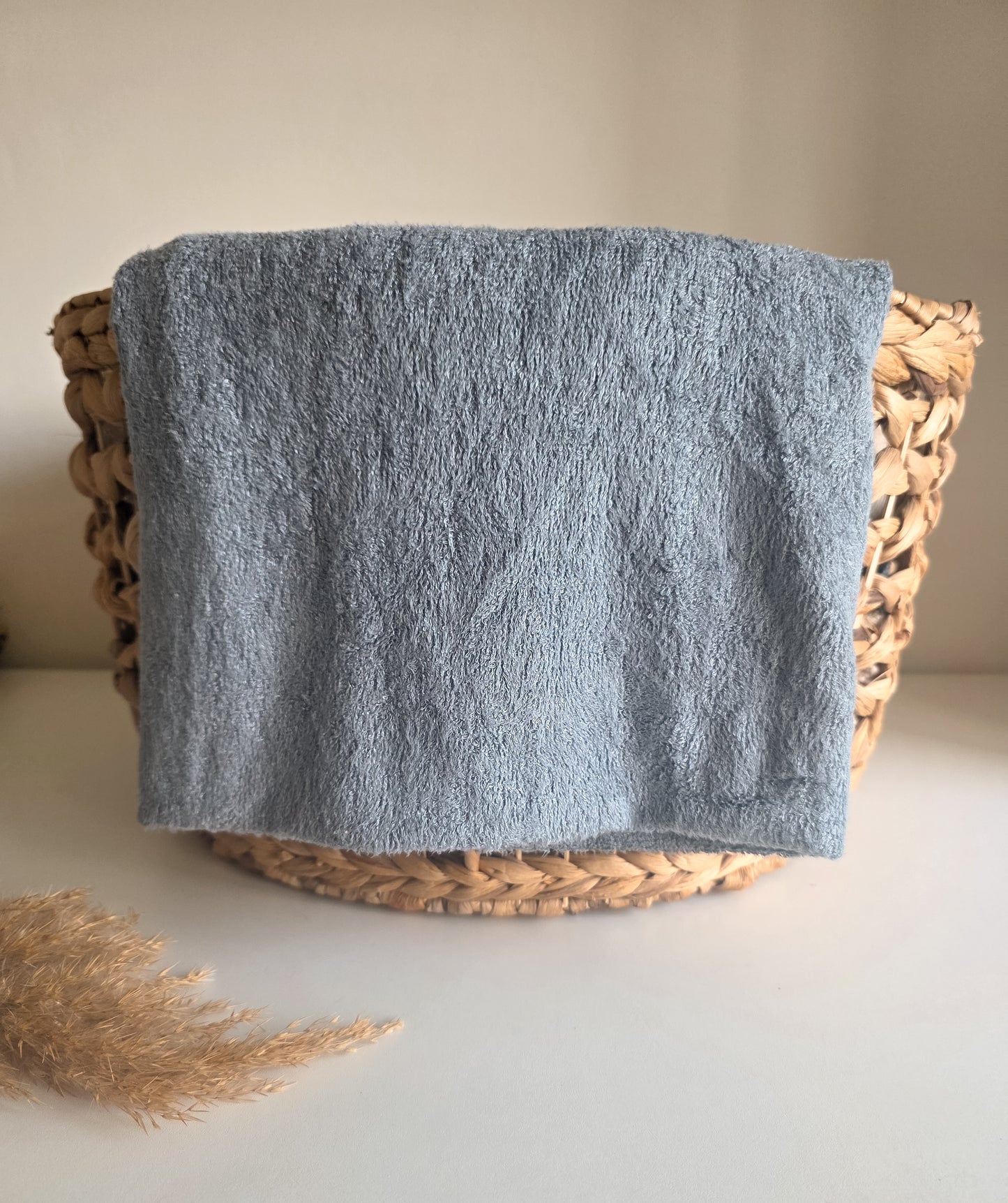 Luxury bamboo towel with name | Blue