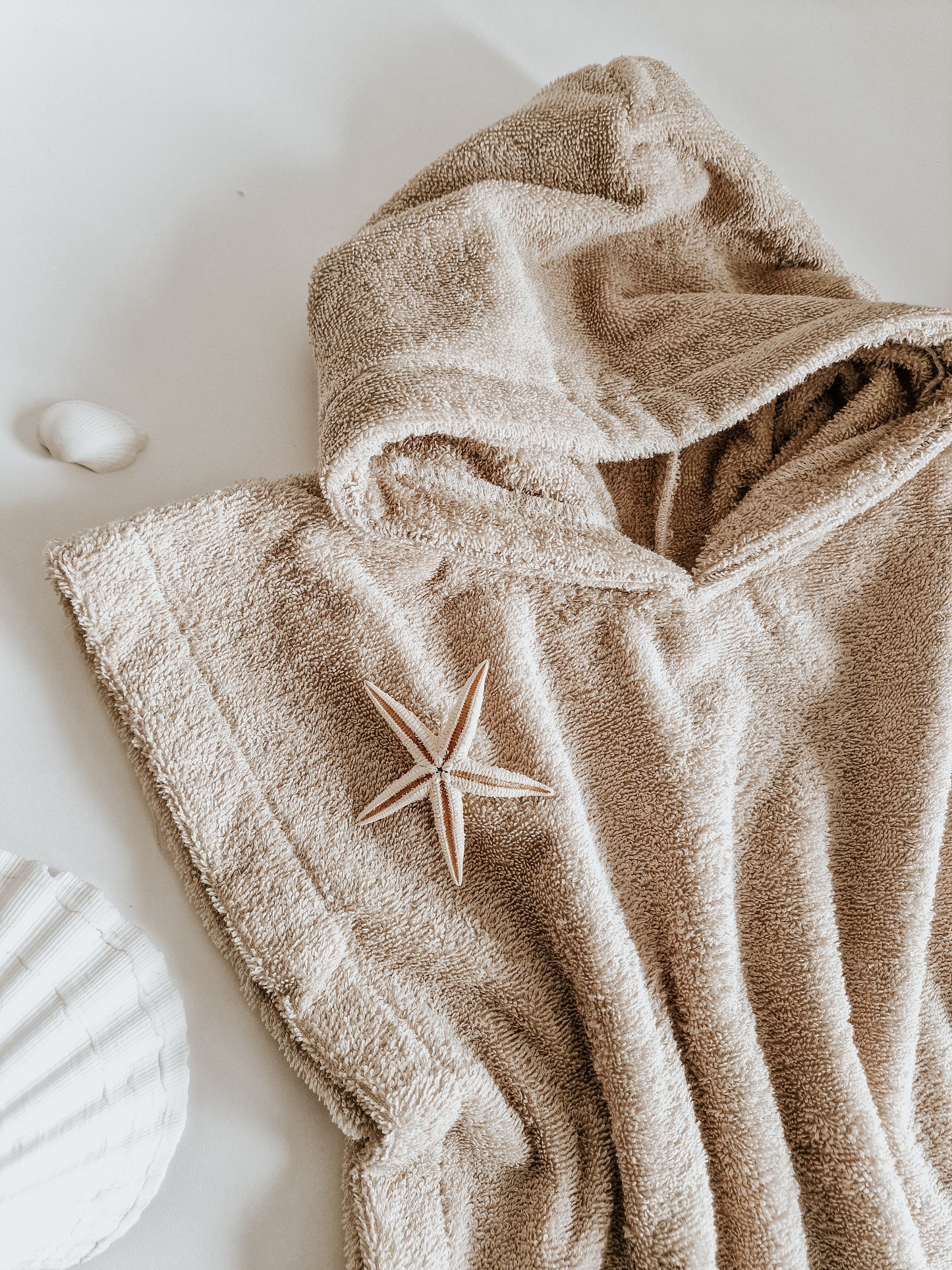 Bath poncho with name | Beige