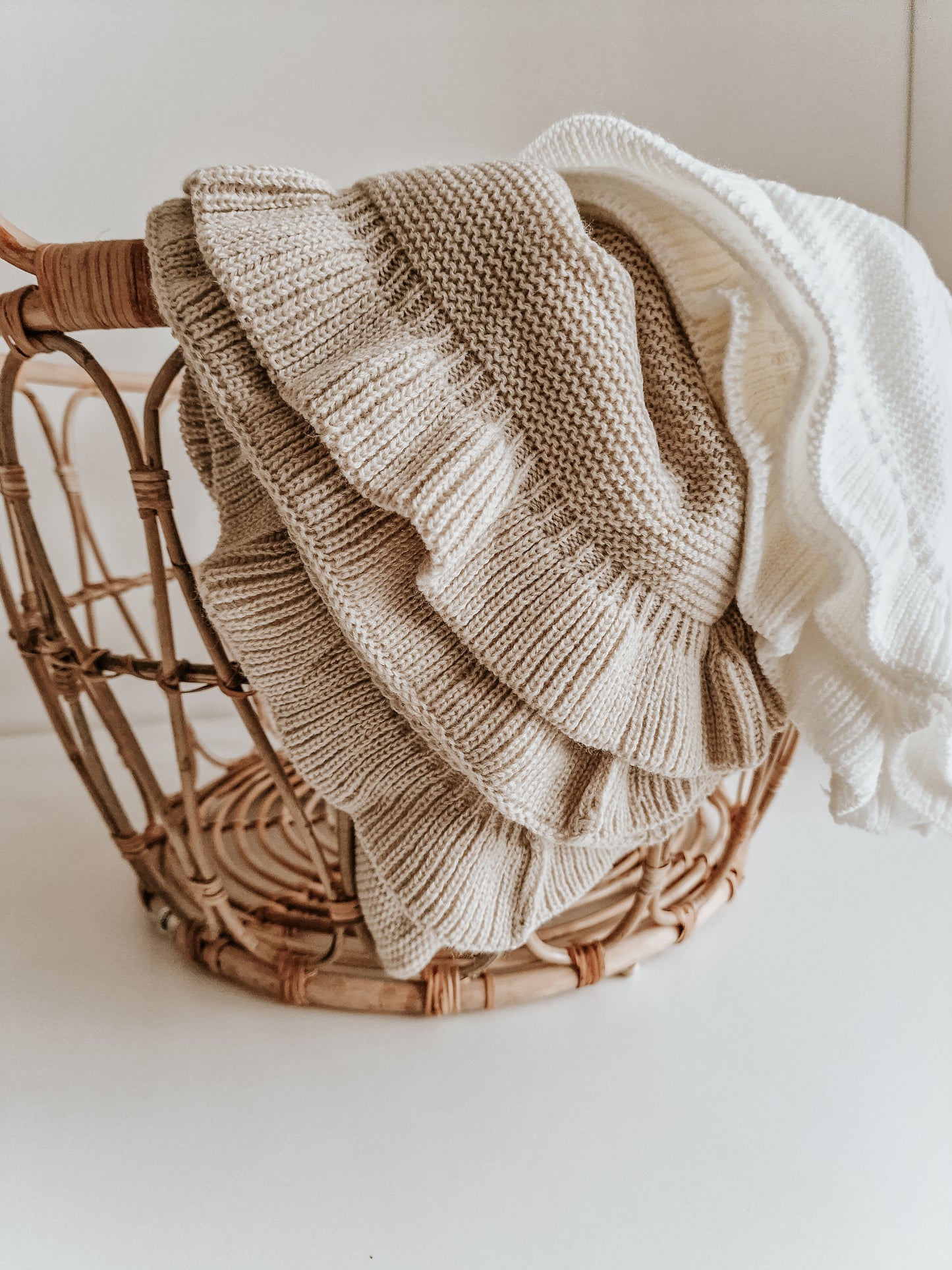 Ruffle deken met naam optioneel | Gebreid biologisch | Cookie