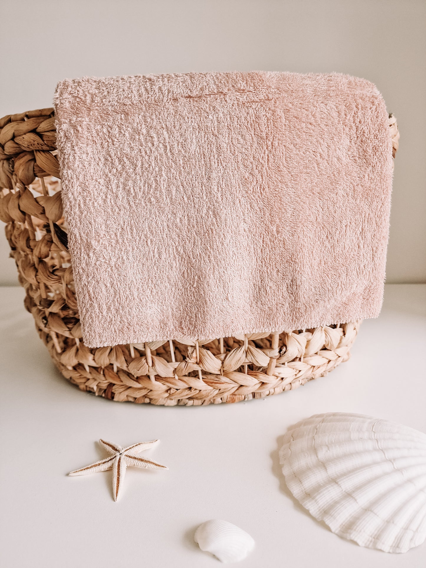 Children's towel bamboo luxury with name | Soft pink
