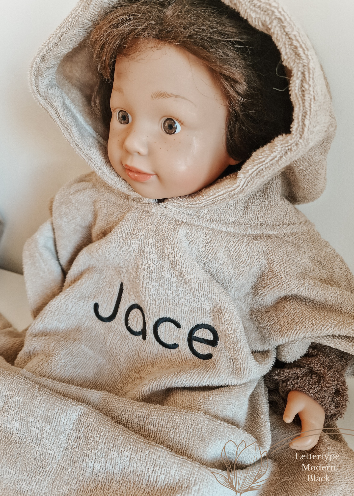 Bath poncho with name | Beige