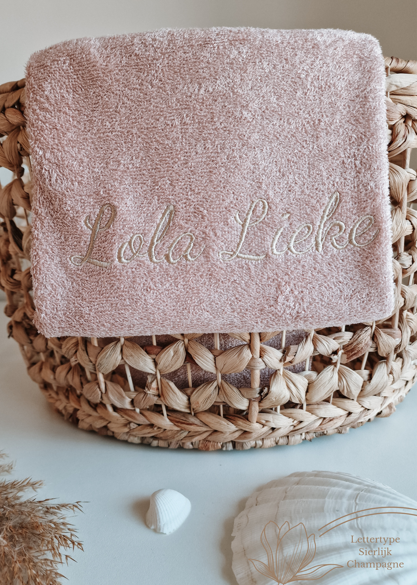 Children's towel bamboo luxury with name | Soft pink