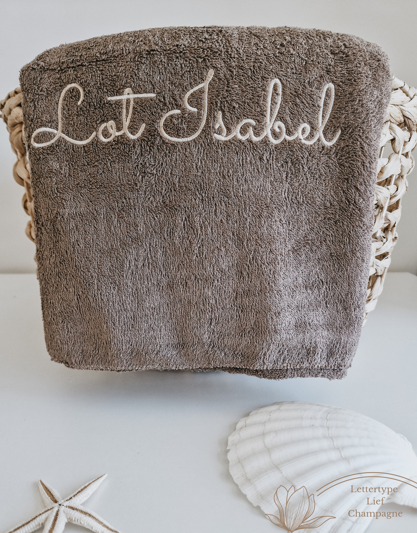 Handdoek luxe bamboe met naam | Earth brown