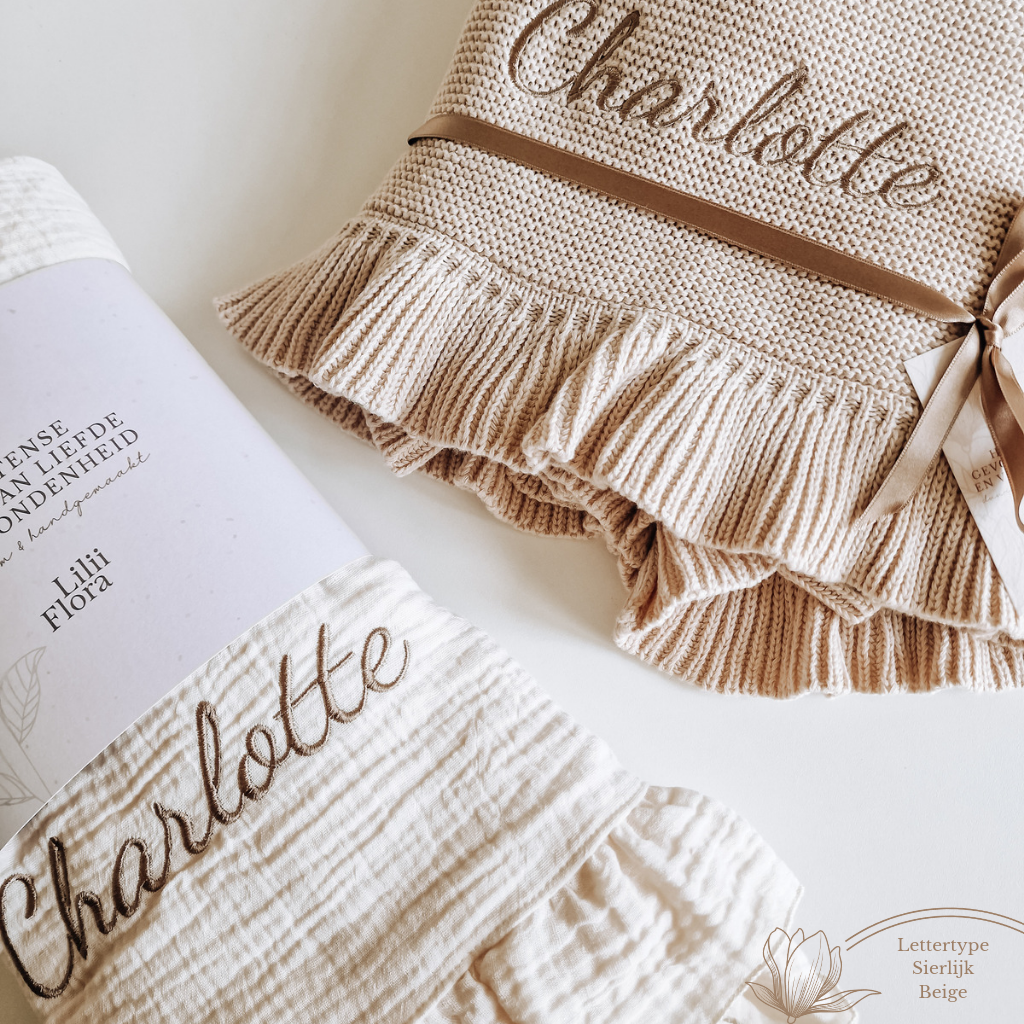 Ruffle Blanket | Knitted organic | Beige