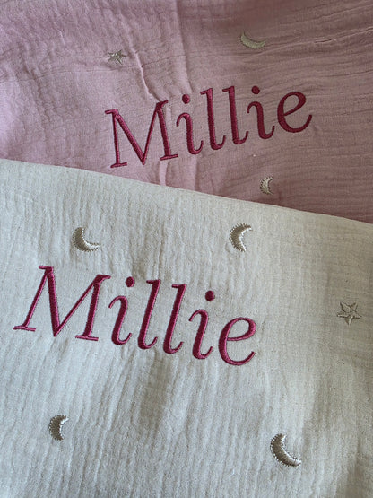 Hydrofiele doek met naam | Moon and Stars | Pink