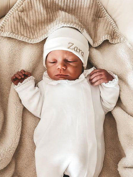 Baby hat with name | Cream