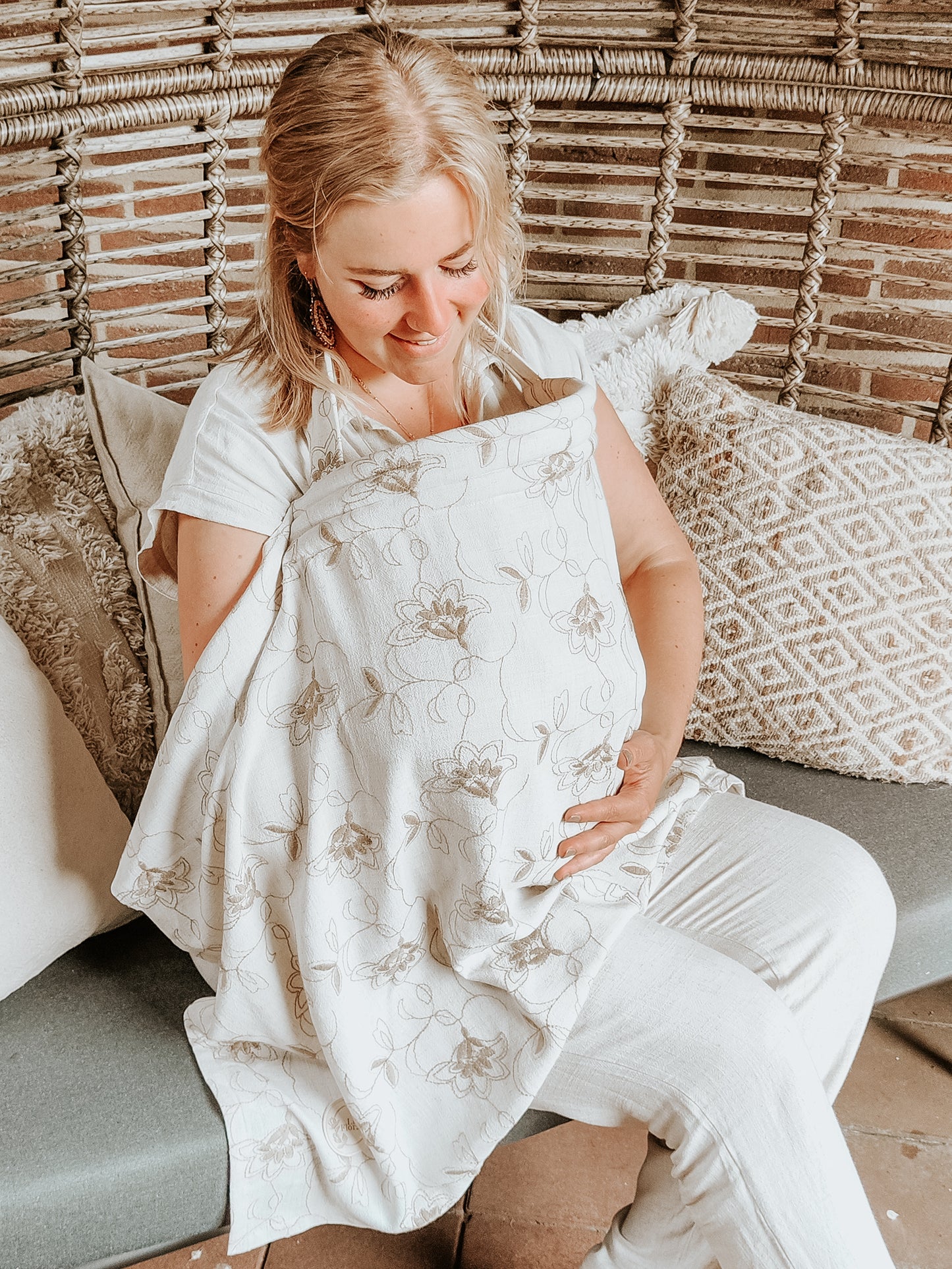Luxury breastfeeding cloth | Dreamy