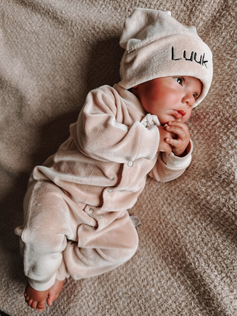 Boxpakje met naam | Nicky Beige