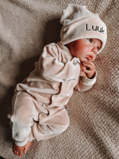 Boxpakje met naam | Nicky Beige