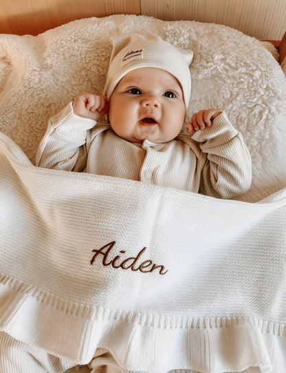 Ruffle deken met naam | Gebreid biologisch | Ecru