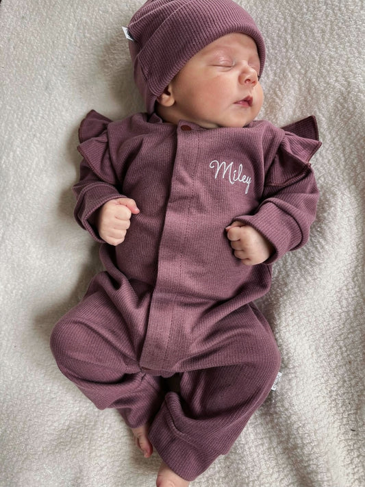 Boxpakje Ruffle met naam optioneel | Biologisch | Rib | Burgundy