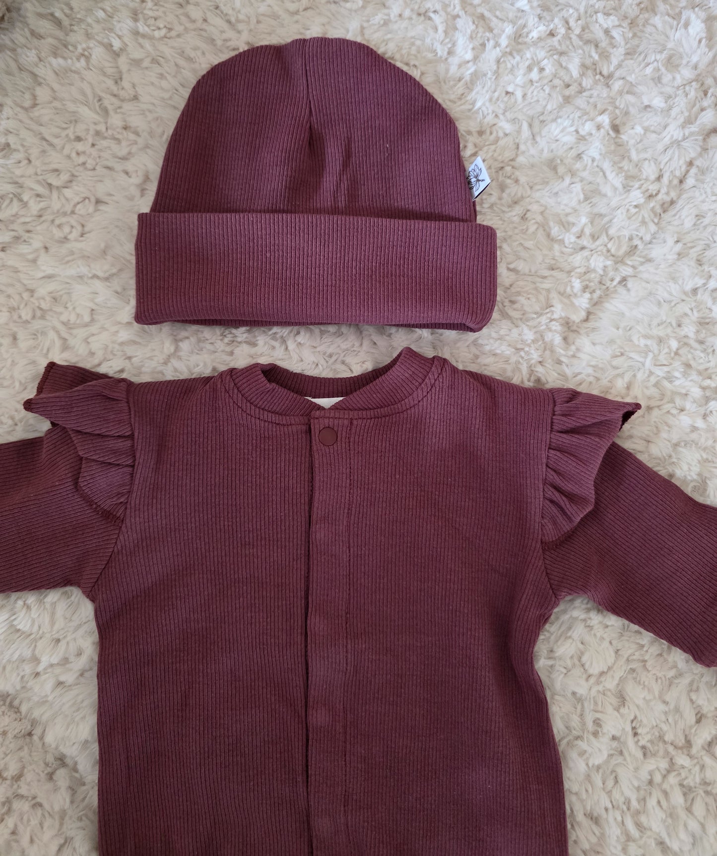 Boxpakje Ruffle met naam optioneel | Biologisch | Rib | Burgundy