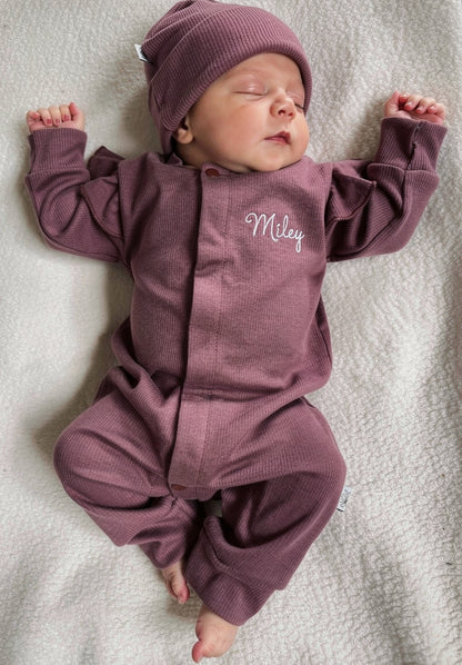 Boxpakje Ruffle met naam optioneel | Biologisch | Rib | Burgundy