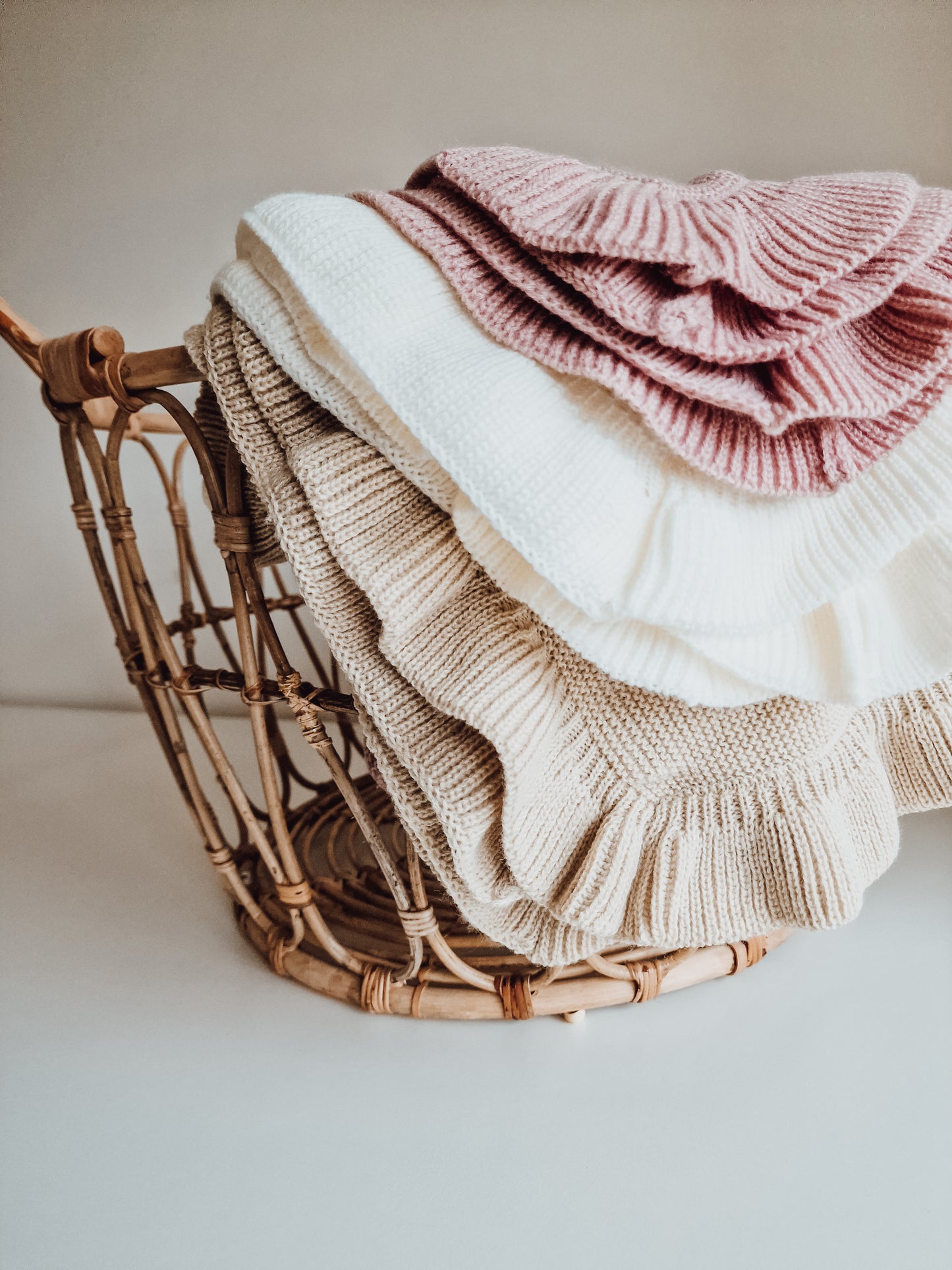 Ruffle Blanket | Knitted organic | Ecru